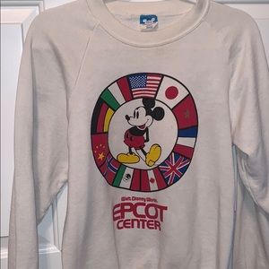 vintage epcot crew neck🌎